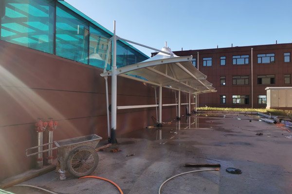 建造膜结构建筑时钢材加工与膜材加工的先后顺序